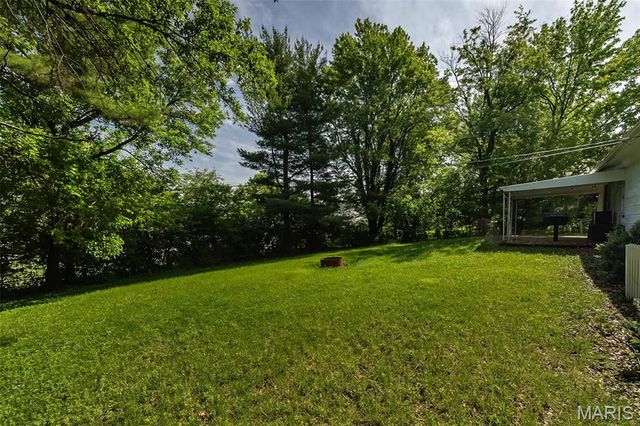 3025 Imperial Drive, St Peters, MO 63303