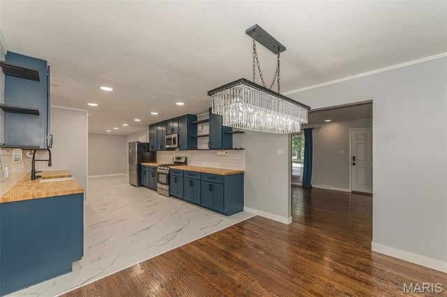 3025 Imperial Drive, St Peters, MO 63303