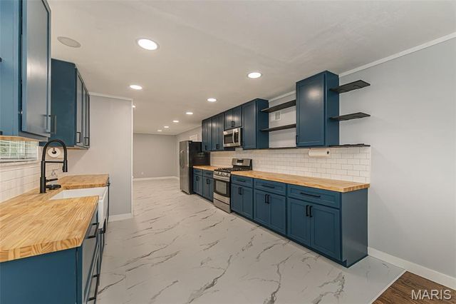 3025 Imperial Drive, St Peters, MO 63303