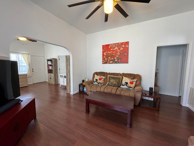 2714 S Spring Street, Little Rock, AR 72206