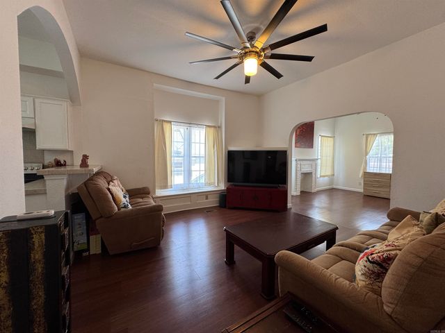 2714 S Spring Street, Little Rock, AR 72206