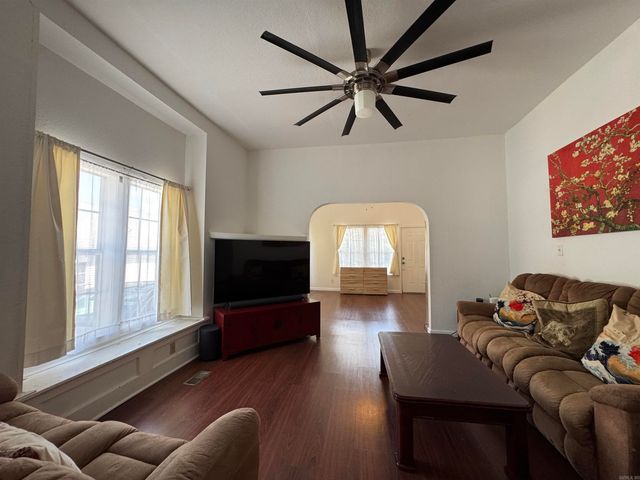 2714 S Spring Street, Little Rock, AR 72206