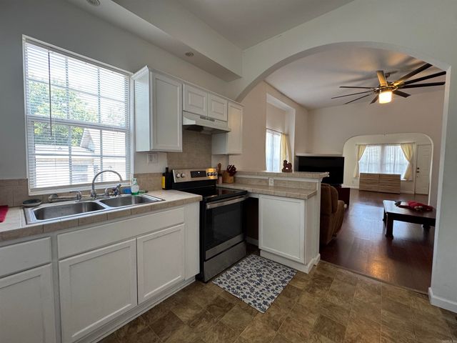 2714 S Spring Street, Little Rock, AR 72206