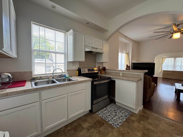 2714 S Spring Street, Little Rock, AR 72206