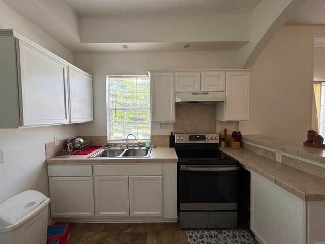 2714 S Spring Street, Little Rock, AR 72206