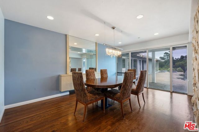 15901 High Knoll Road, Encino, CA 91436