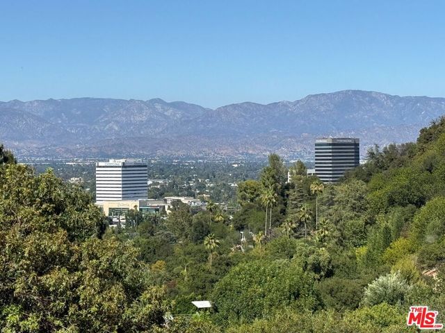 15901 High Knoll Road, Encino, CA 91436