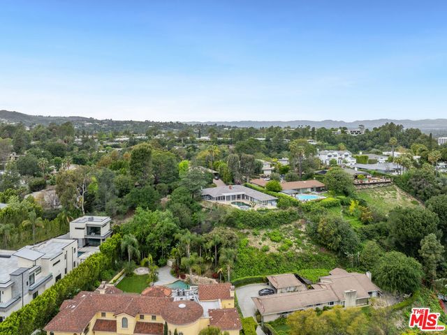 15901 High Knoll Road, Encino, CA 91436