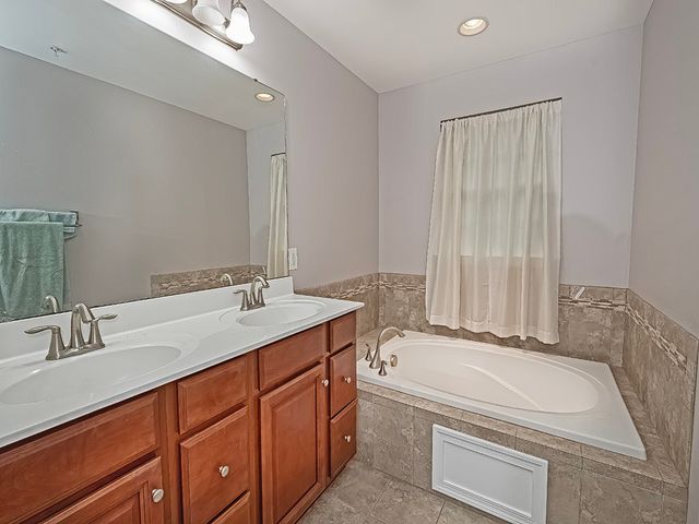 304 Maple Ridge, Cecil, PA 15317