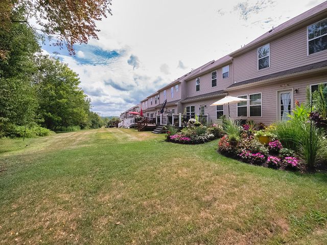 304 Maple Ridge, Cecil, PA 15317