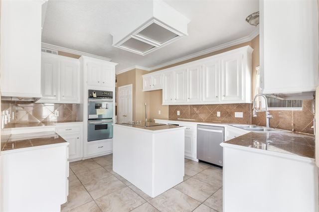 16222 Rutley Circle, Spring, TX 77379