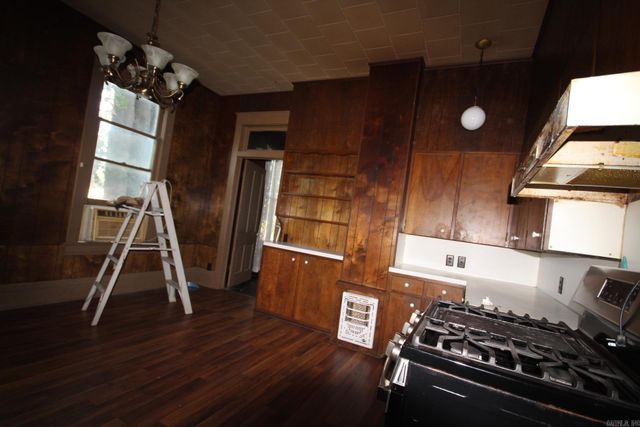 211 S Ansley Street, Nashville, AR 71852