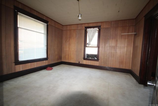 211 S Ansley Street, Nashville, AR 71852