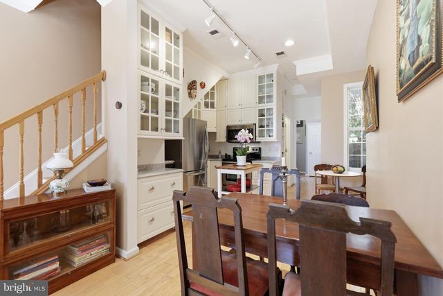 1227 1ST ST NW, Washington, DC 20001