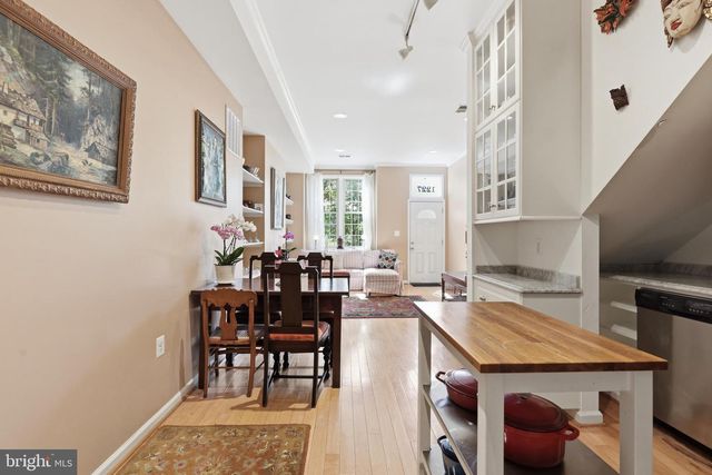 1227 1ST ST NW, Washington, DC 20001