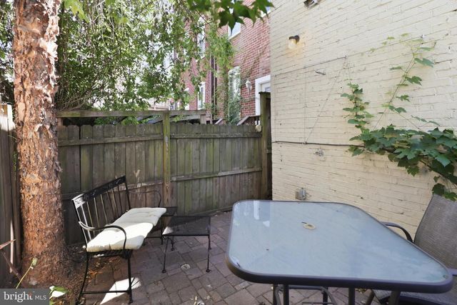 1227 1ST ST NW, Washington, DC 20001