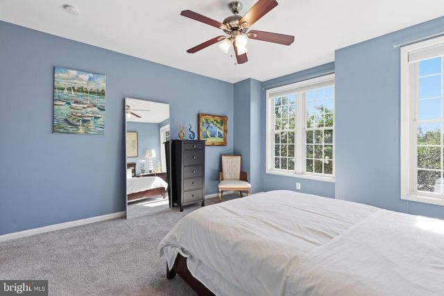 1227 1ST ST NW, Washington, DC 20001
