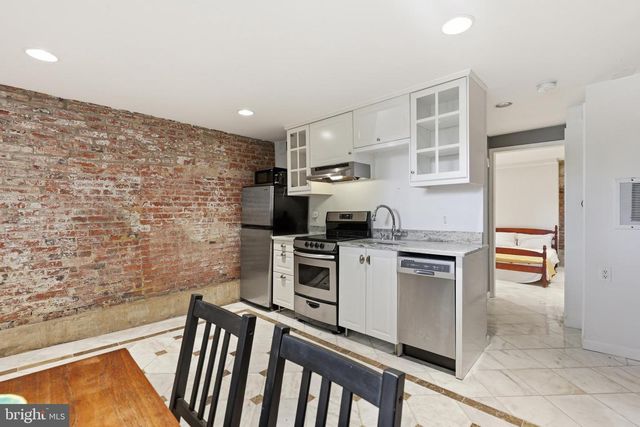1227 1ST ST NW, Washington, DC 20001