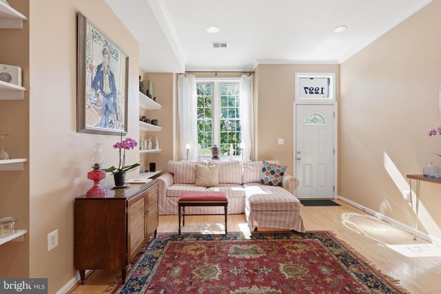 1227 1ST ST NW, Washington, DC 20001