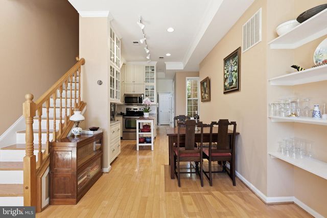 1227 1ST ST NW, Washington, DC 20001