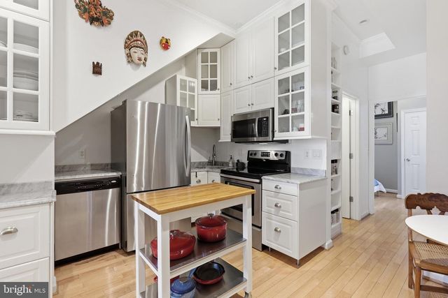 1227 1ST ST NW, Washington, DC 20001