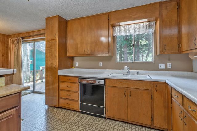 5224 Doe View Pl, Pollock Pines, CA 95726