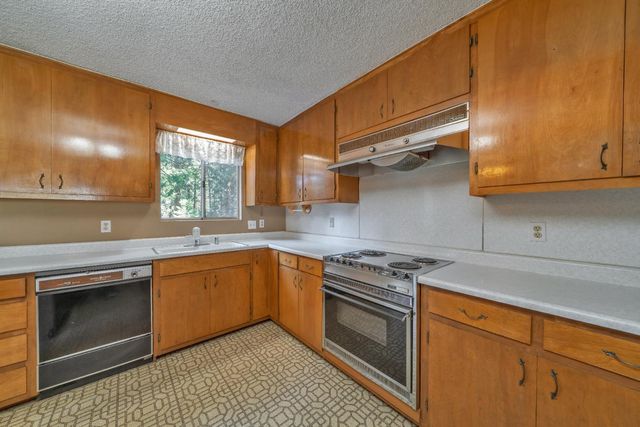 5224 Doe View Pl, Pollock Pines, CA 95726