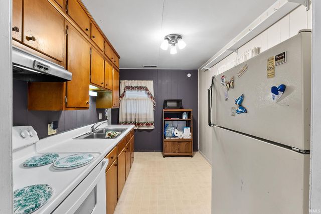 1108 Curdes Avenue, Fort Wayne, IN 46805