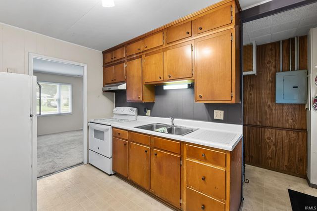 1108 Curdes Avenue, Fort Wayne, IN 46805