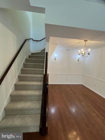 801 GINGER CT, Mount Laurel, NJ 08054