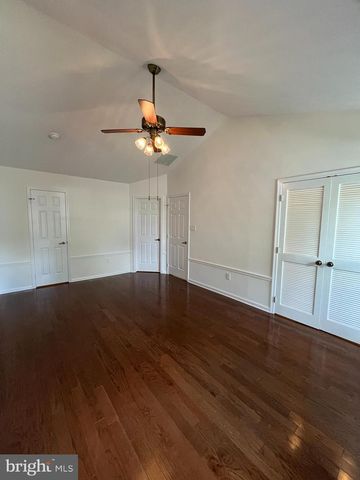 801 GINGER CT, Mount Laurel, NJ 08054