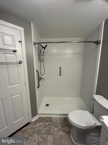 801 GINGER CT, Mount Laurel, NJ 08054