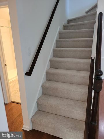 801 GINGER CT, Mount Laurel, NJ 08054