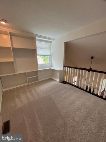 801 GINGER CT, Mount Laurel, NJ 08054