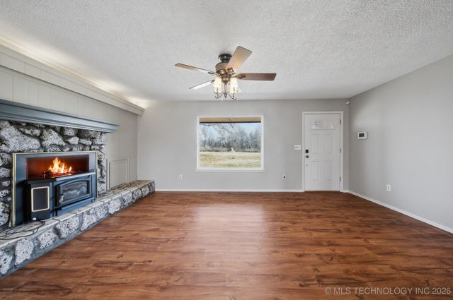 15876 E Pony Lake Drive, Claremore, OK 74019