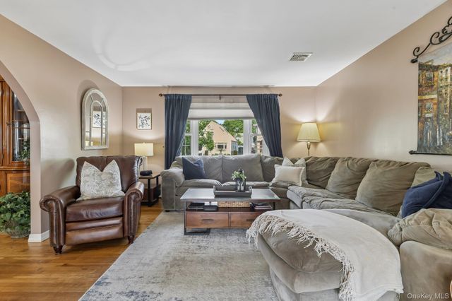 7814 Langdale Street, New Hyde Park, NY 11040