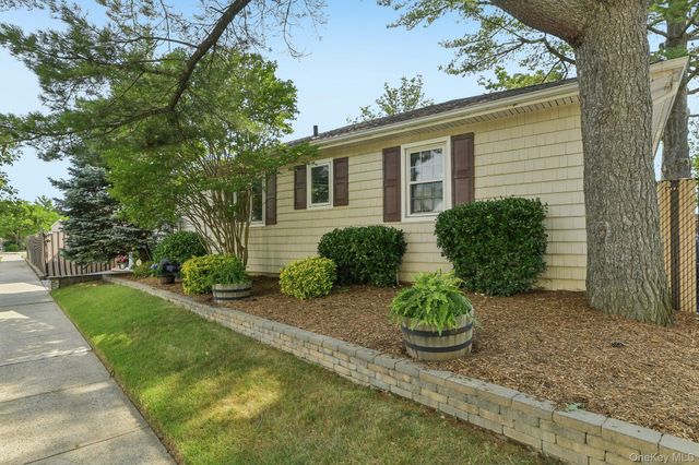 7814 Langdale Street, New Hyde Park, NY 11040