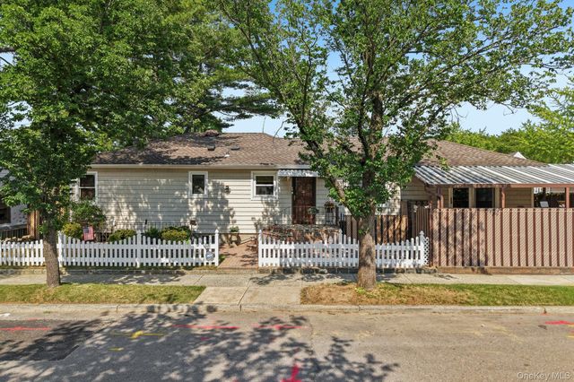 7814 Langdale Street, New Hyde Park, NY 11040
