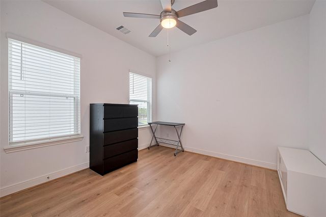 1615 Regents Gate Road, Houston, TX 77055