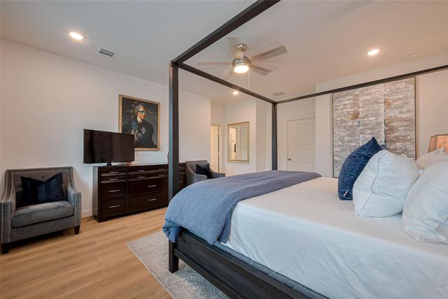 1615 Regents Gate Road, Houston, TX 77055