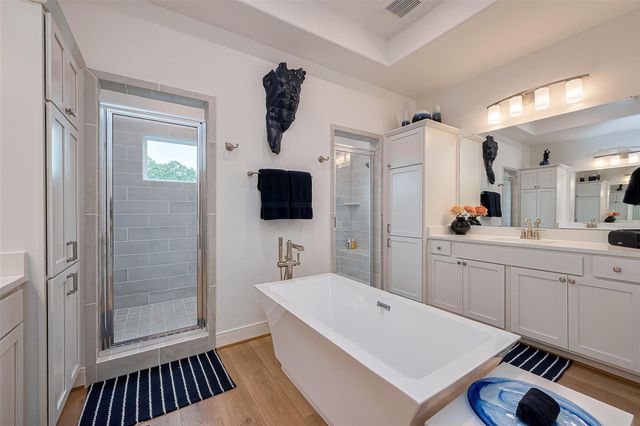 1615 Regents Gate Road, Houston, TX 77055