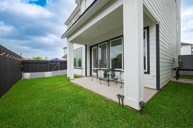 1615 Regents Gate Road, Houston, TX 77055