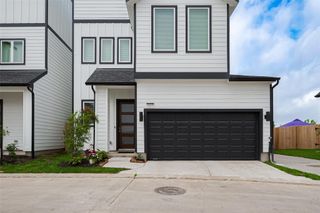 1615 Regents Gate Road, Houston, TX 77055