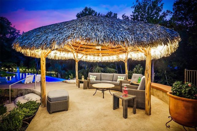 107 Squires DR, Lakeway, TX 78734