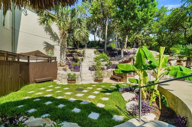 107 Squires DR, Lakeway, TX 78734