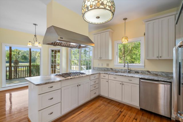 8970 Palmetto Road, Edisto Island, SC 29438