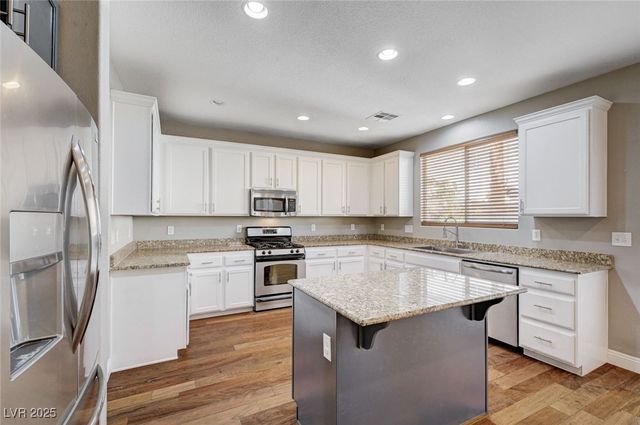 10120 Lexington Pines Avenue, Las Vegas, NV 89129