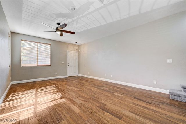 10120 Lexington Pines Avenue, Las Vegas, NV 89129