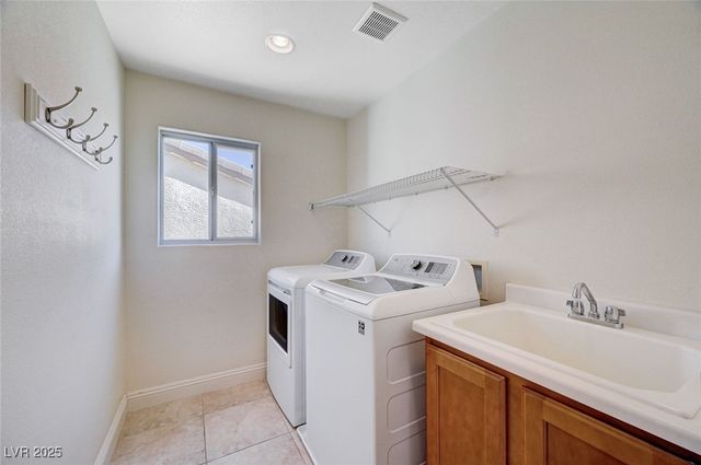 10120 Lexington Pines Avenue, Las Vegas, NV 89129