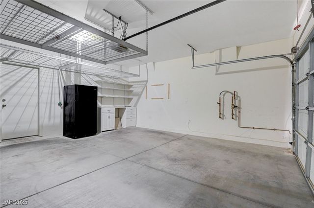 10120 Lexington Pines Avenue, Las Vegas, NV 89129